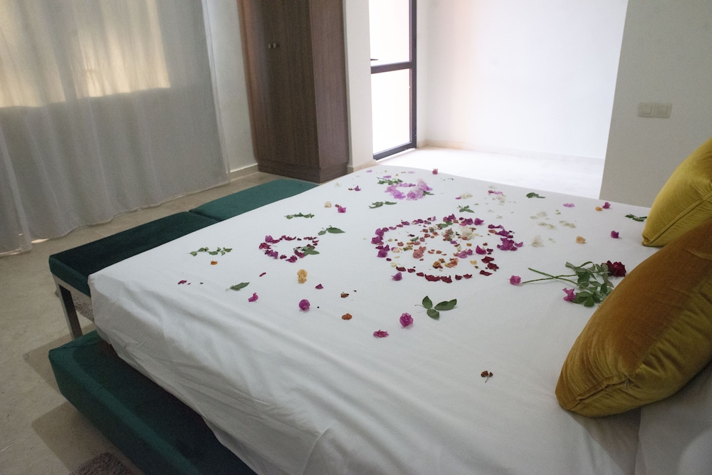 Classic Double Room, 1 Queen Bed, Pool View, Ground Floor photo 1