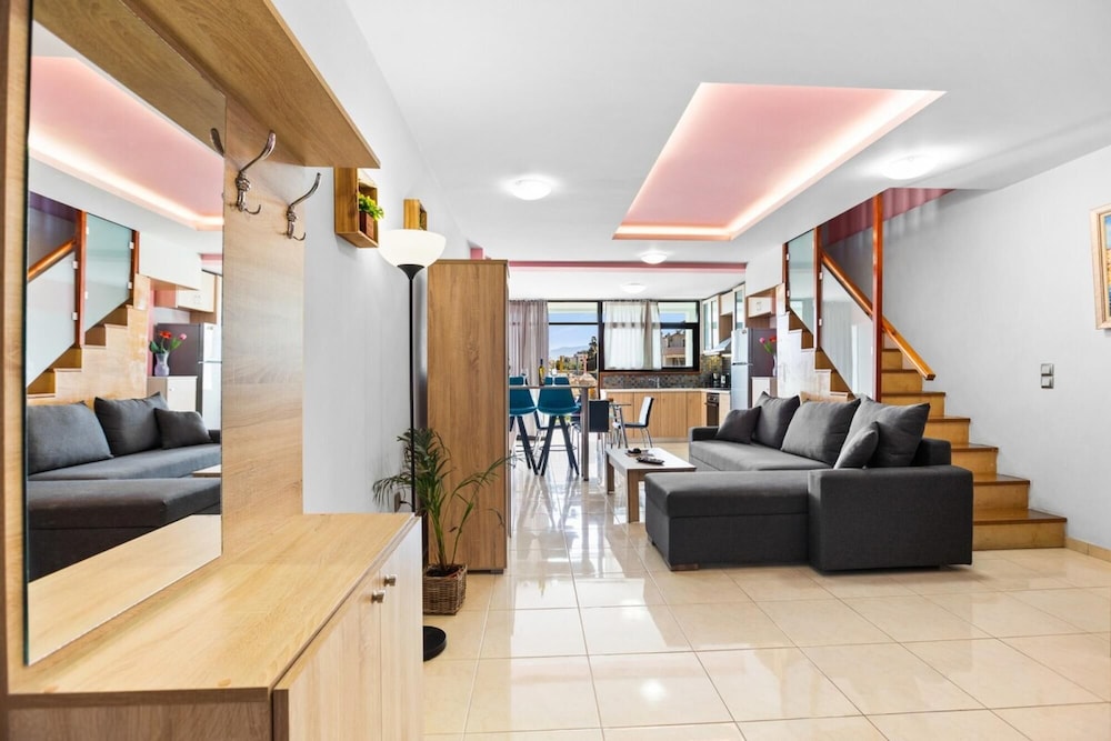 Apartment photo 3