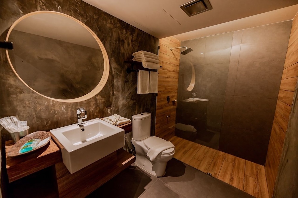 Family Studio Suite - Photo 24