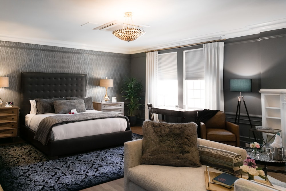 Dogwood Suite photo 1