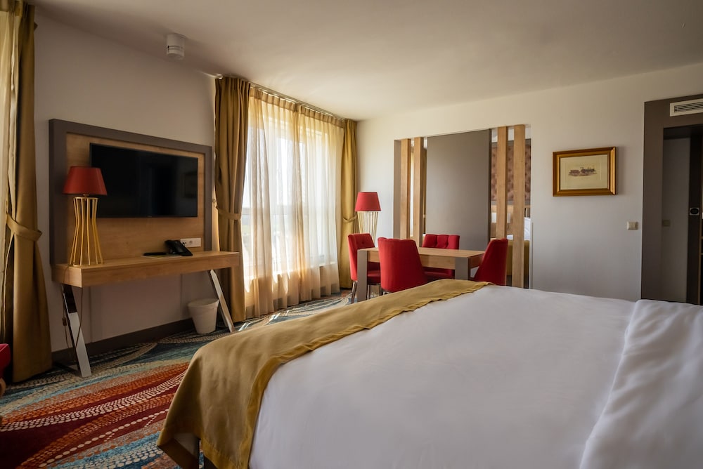 Quadruple Room - Photo 2