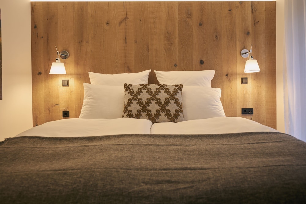 Standard Double or Twin Room - Photo 3