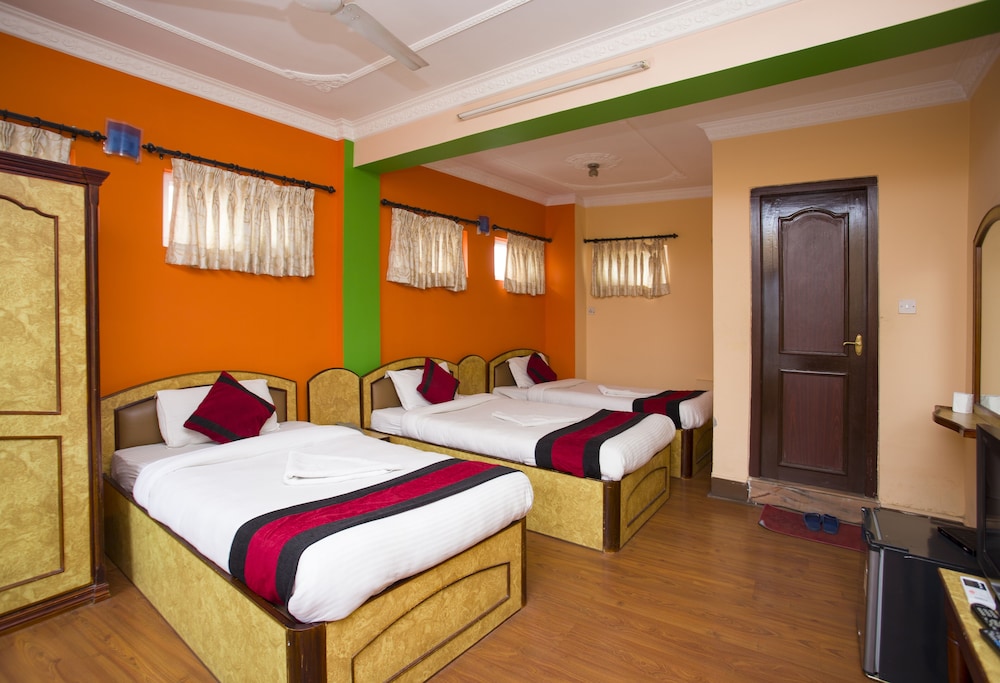 Deluxe Triple Room