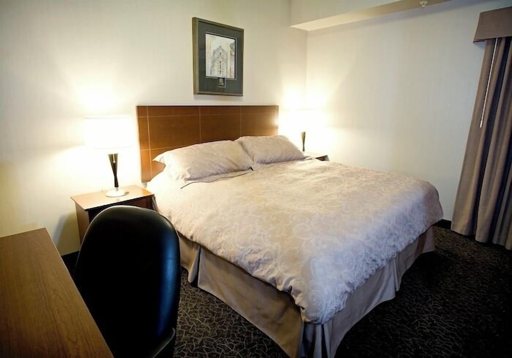 Family Room, Kitchenette photo 2
