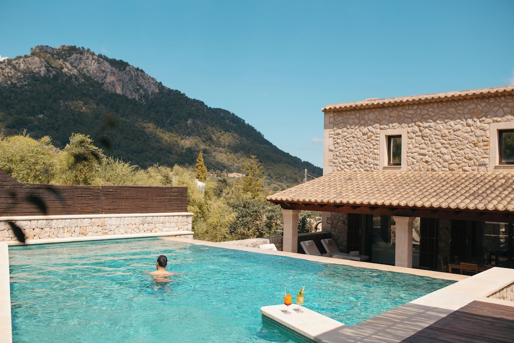 Family Villa, Terrace, Mountain View (Vista)