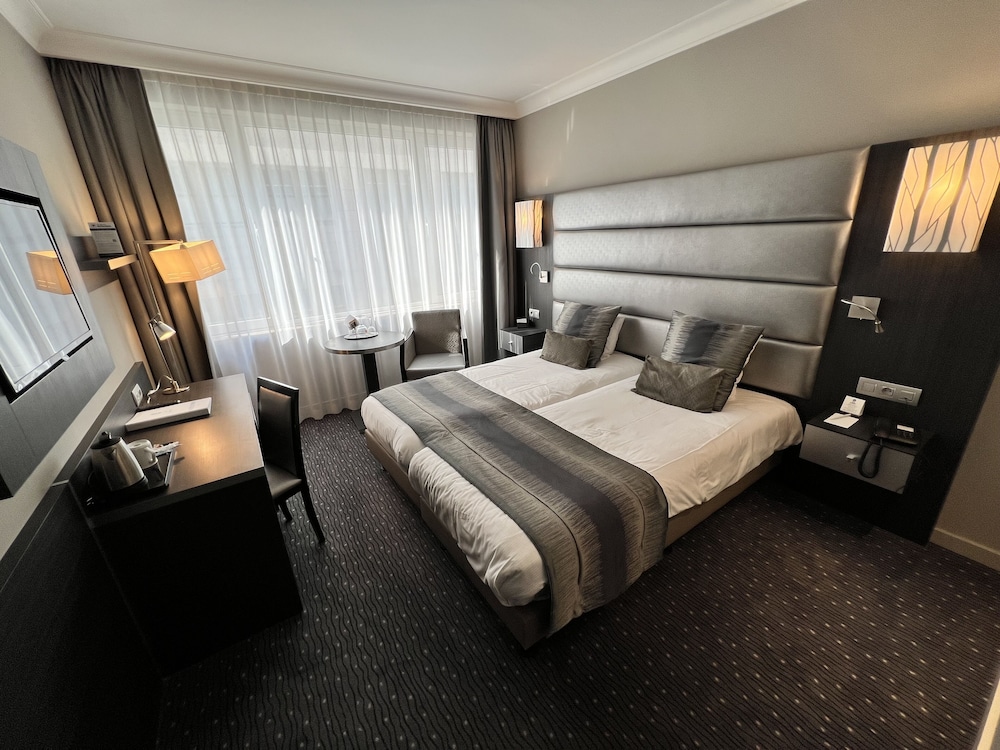 Standard Room, 2 Twin Beds, Non Smoking - Photo 1