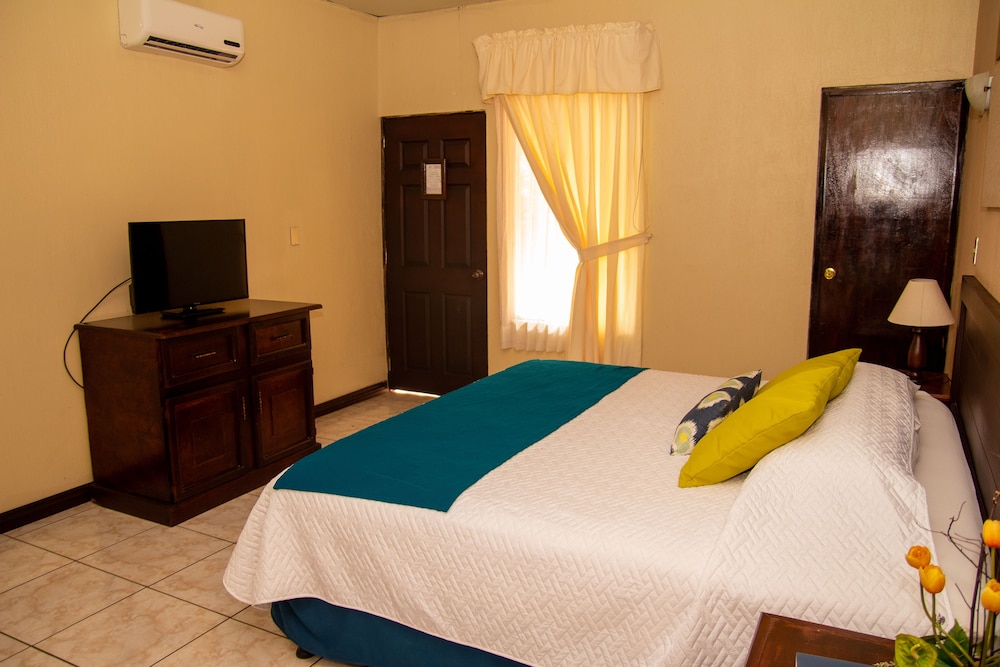 Standard Room, 2 Bedrooms (4) photo 1