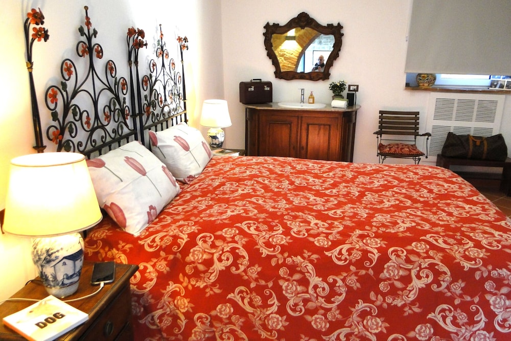 Apartment, 1 Bedroom, Pool Access, Mountain View