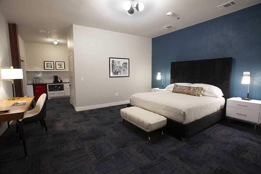 Comfort Suite photo 1