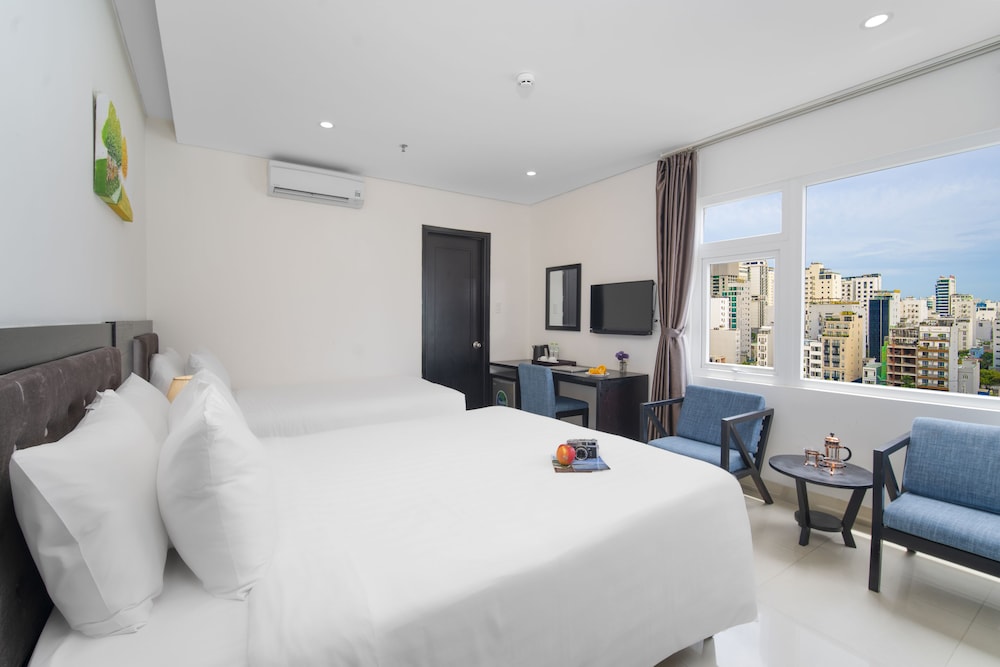Deluxe Triple Room