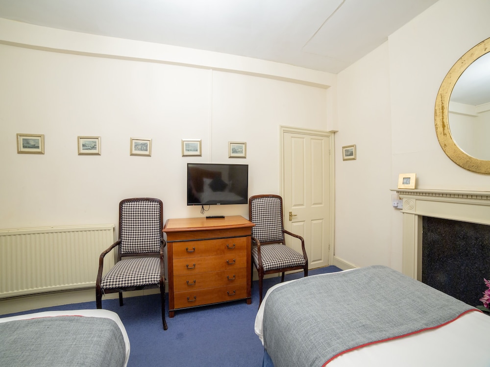 Superior Suite, Multiple Beds (Quadruple) photo 3