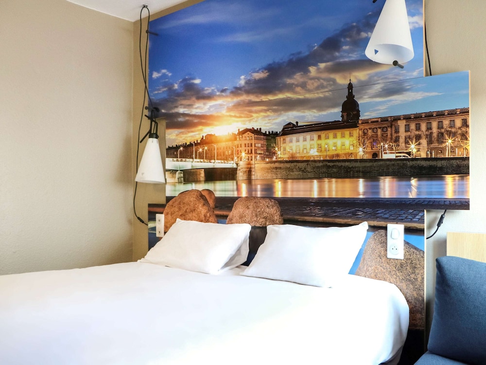 Room, 1 Double Bed - Photo 6