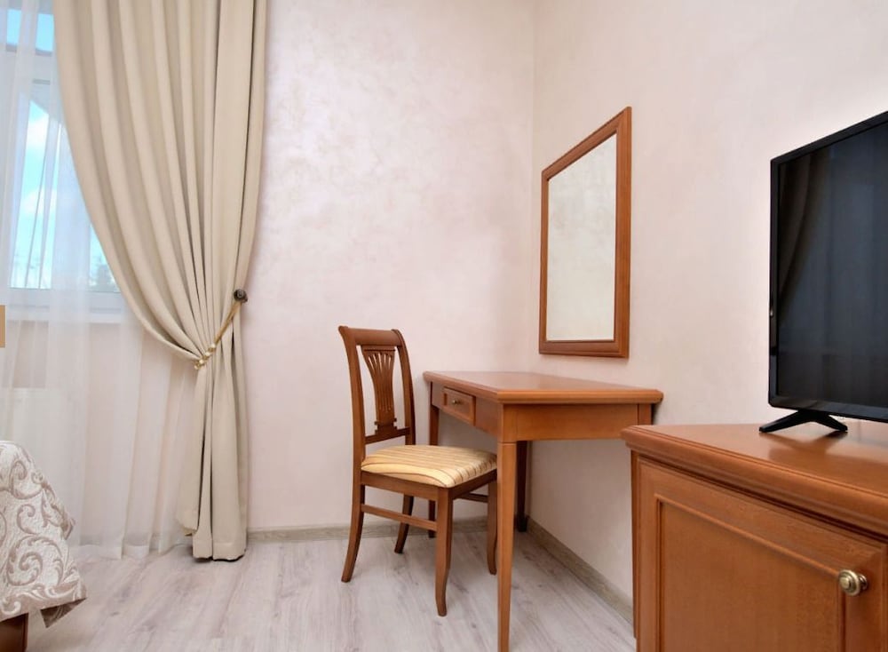 Standard Double or Twin Room photo 2