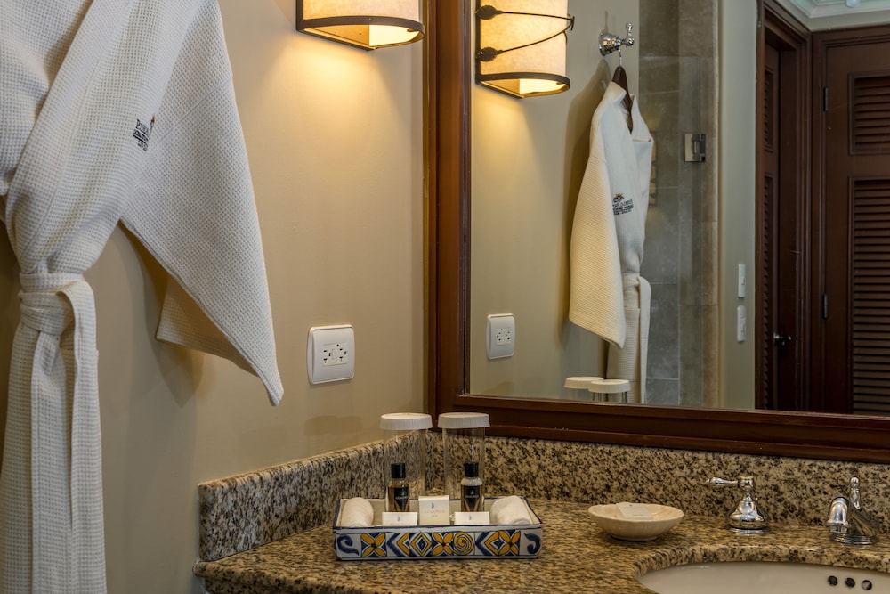 Junior Suite Ocean View - Photo 9