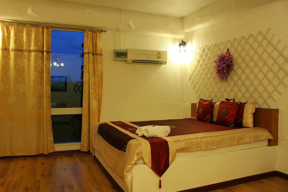 Standard Double Room photo 2