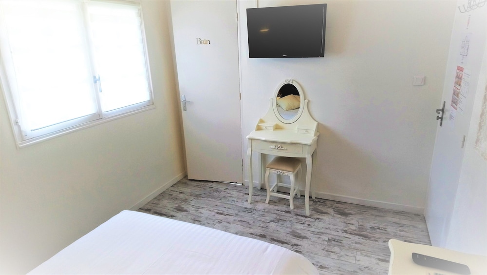Economy Single Room, Non Smoking photo 2