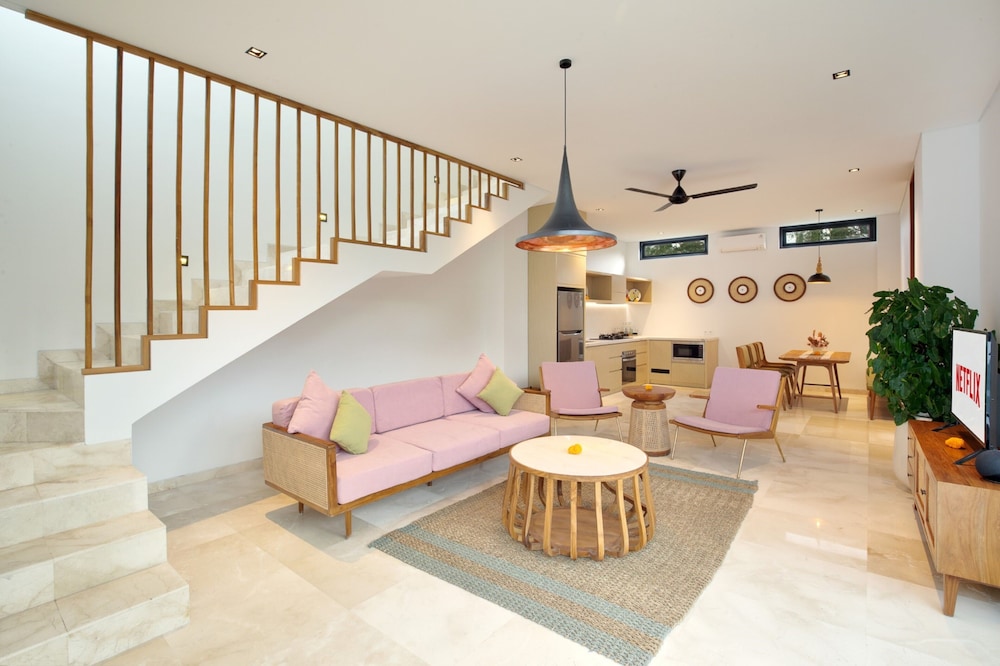 3 Bedroom Villa with Private Pool & Bathtub - Photo 5