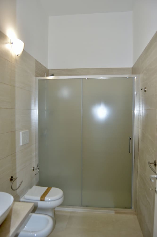 Basic Double or Twin Room photo 3