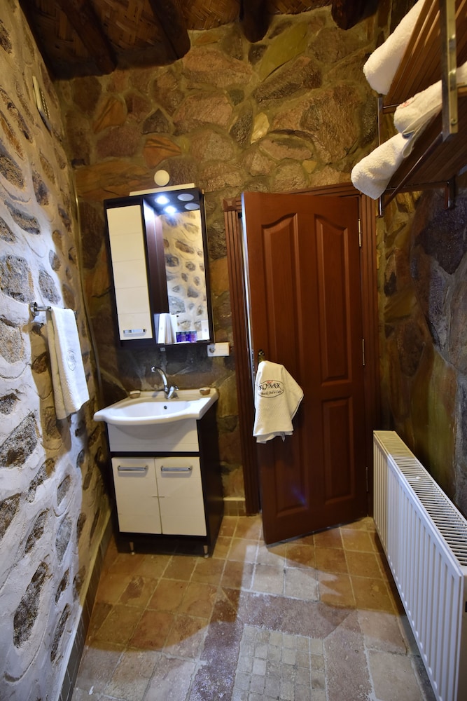 Standard Triple Room photo 2
