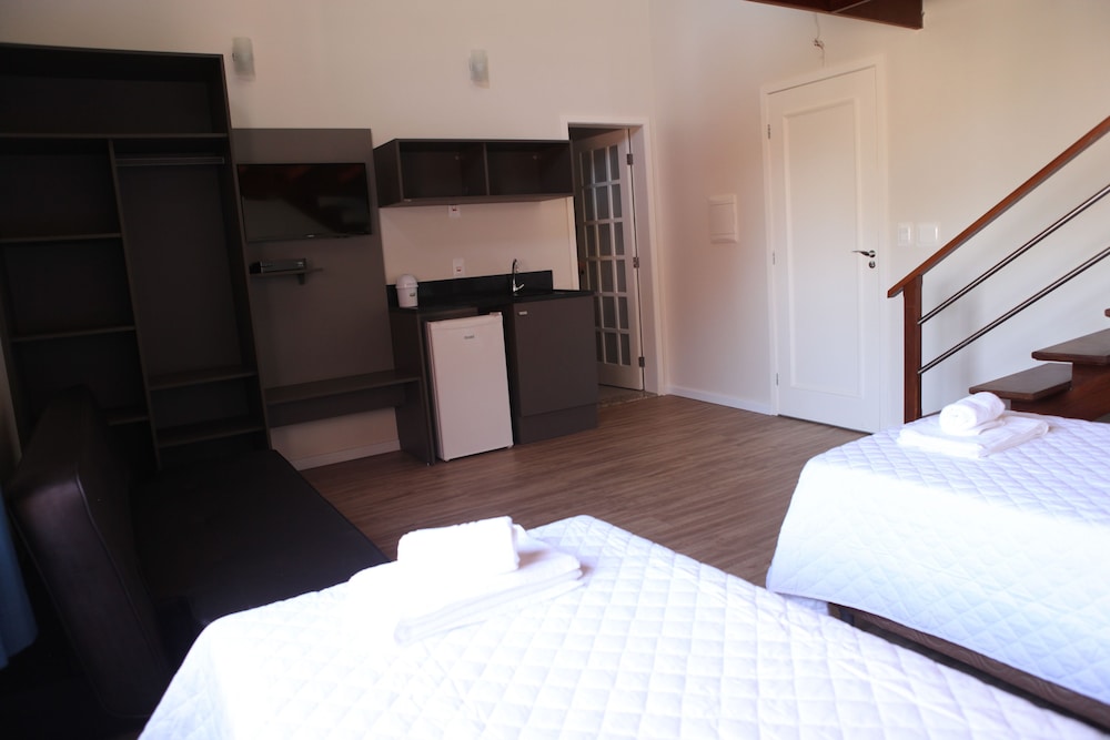 Family Studio Suite (4 Pessoas)