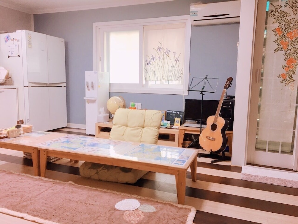 Family House (2f) photo 2