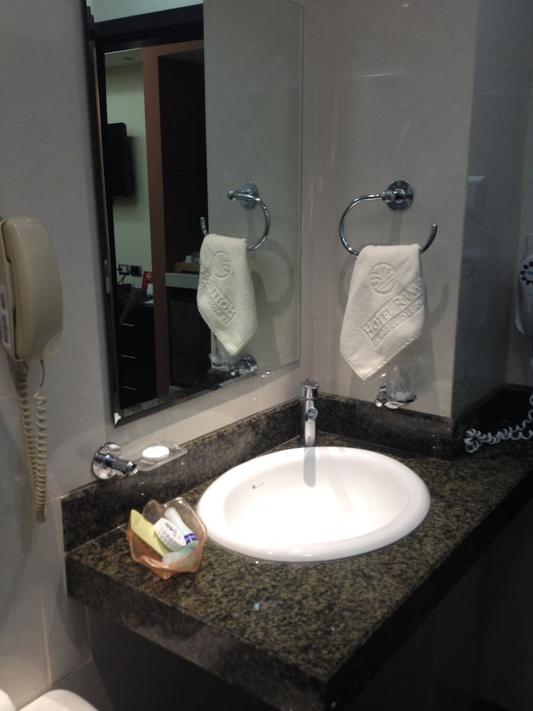 Superior Twin Room - Photo 4