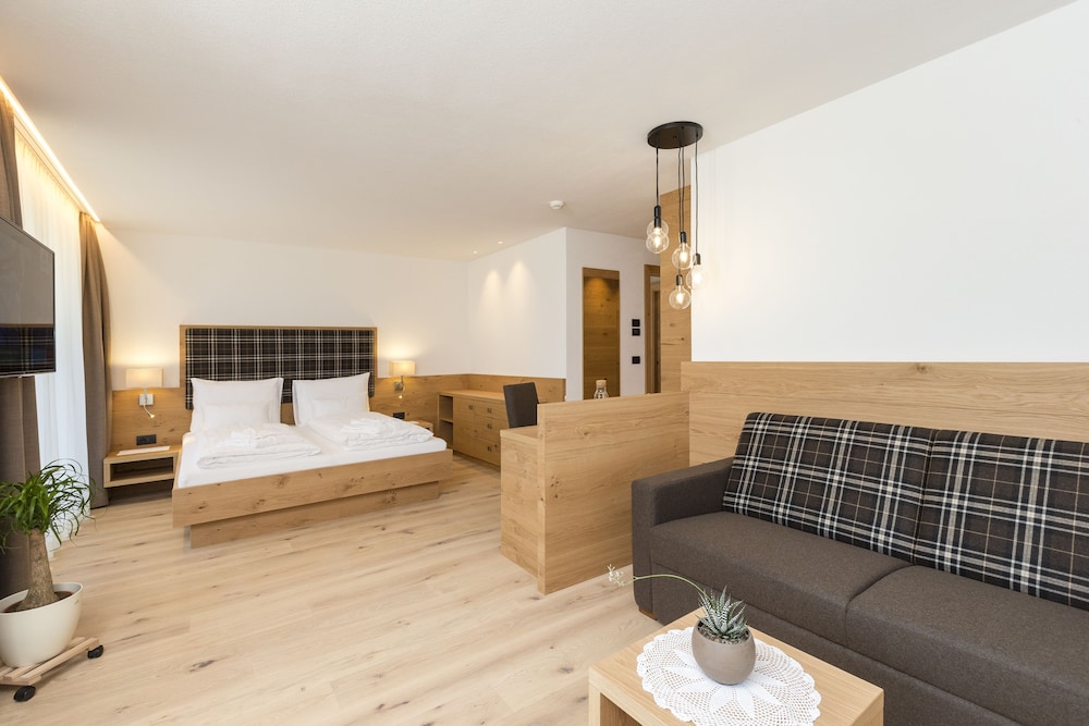 Deluxe Quadruple Room, 1 Bedroom (Panorama) photo 1