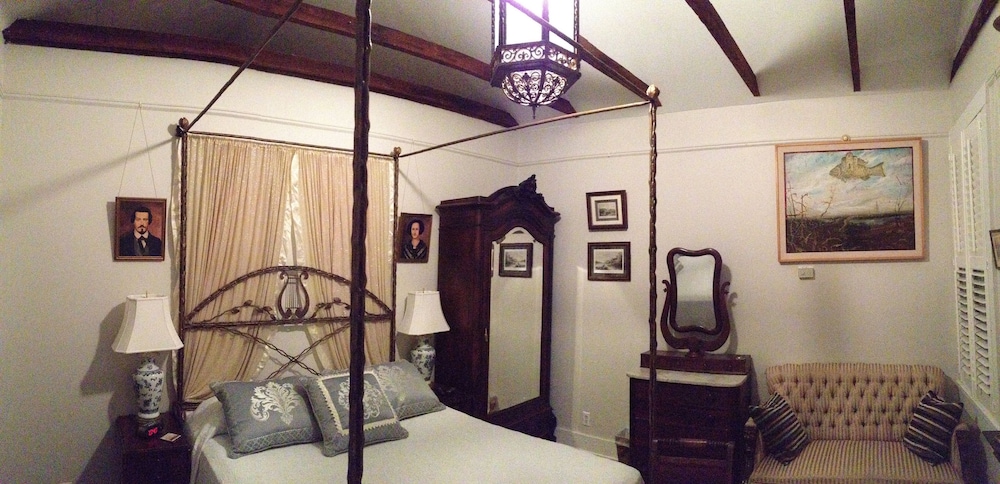Family Cottage, 2 Bedrooms, Patio, Courtyard View
