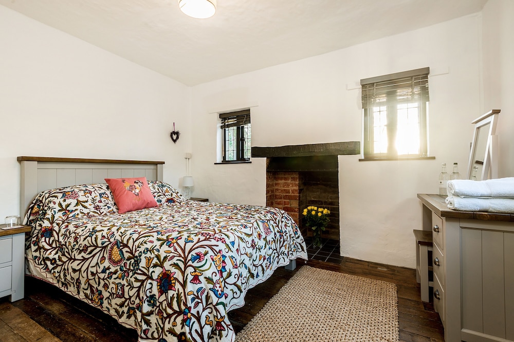 Brookside Cottage