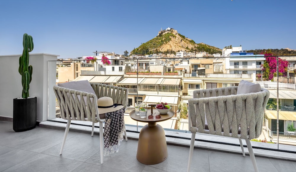 Panoramic Penthouse, Partial Sea View