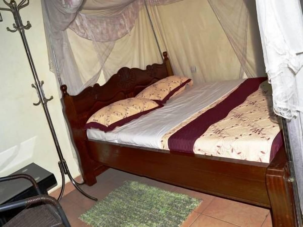 Standard Single Room, Garden View
