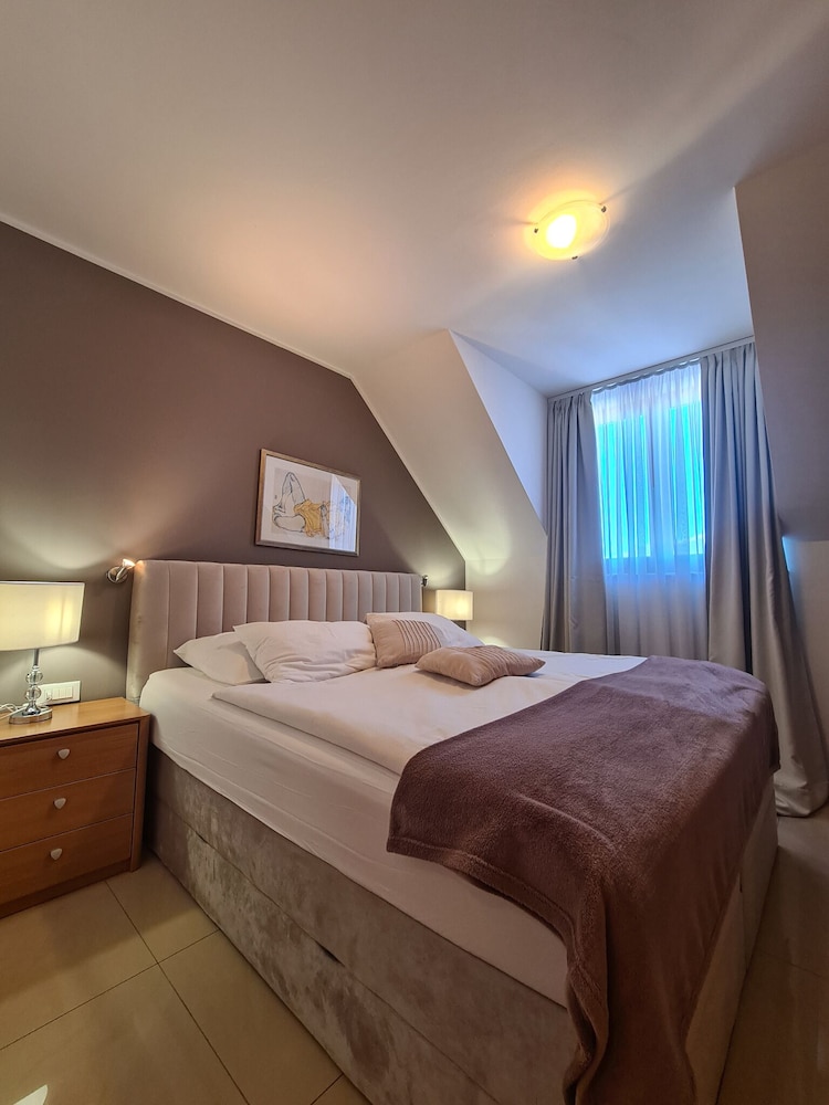 Deluxe Studio (Apartma z 1 spalnico in pogledom grad)