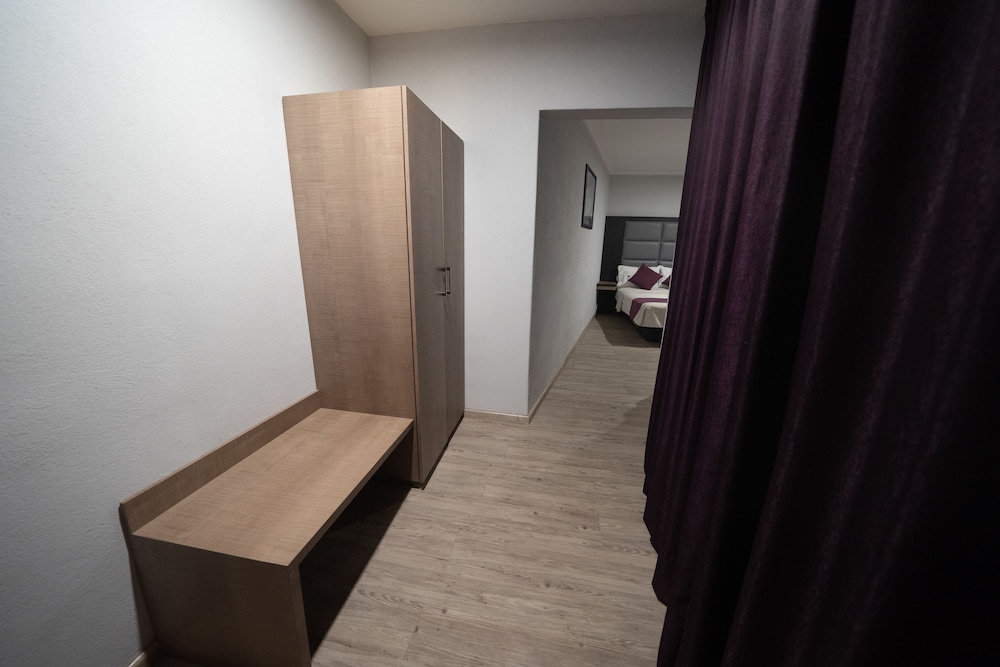 Standard Double Room - Photo 4
