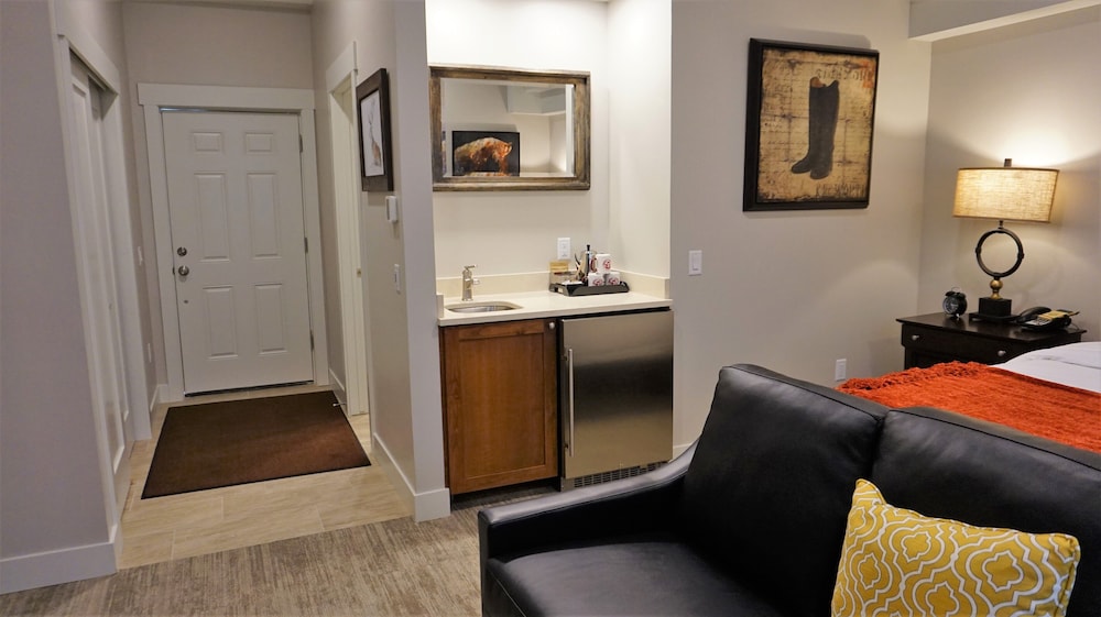 Cody Suite photo 2