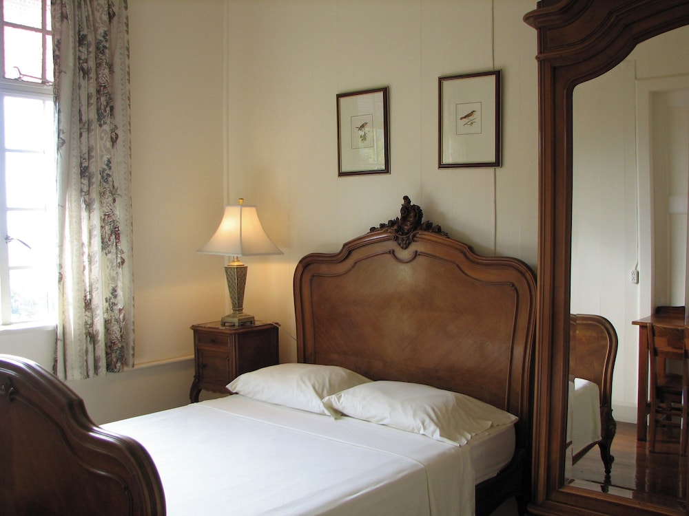 Classic Room, 1 Double or 2 Twin Beds, Shared Bathroom photo 1