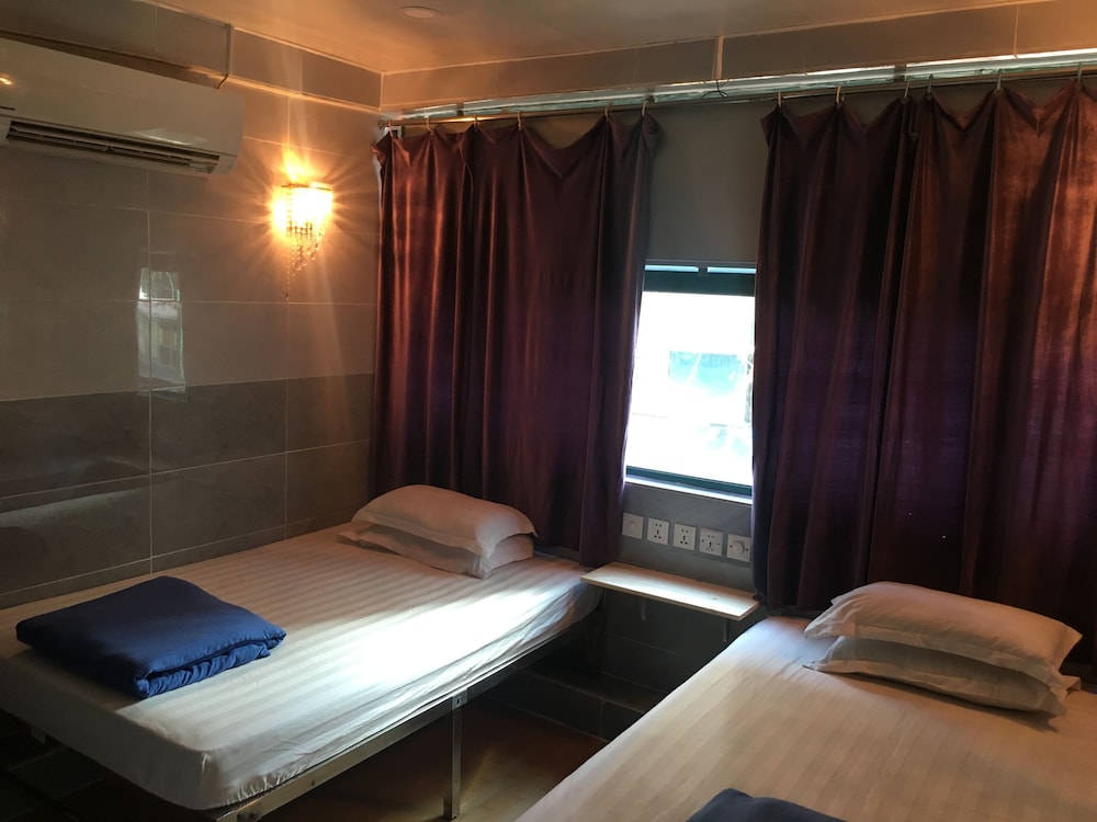 Business Triple Room photo 3