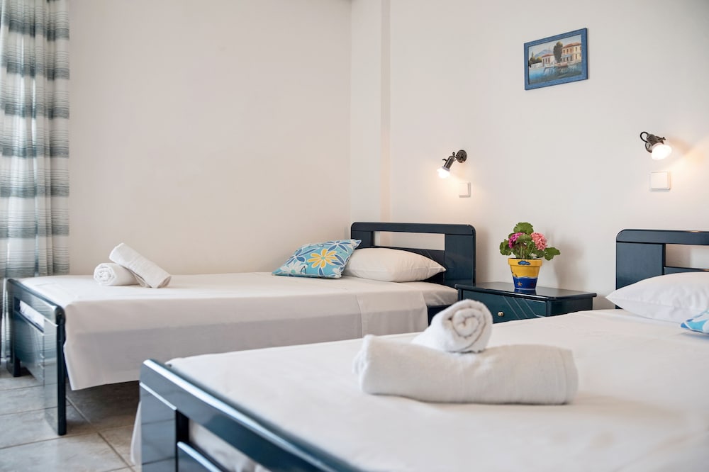 Apartment, 2 Bedrooms, Sea View photo 3