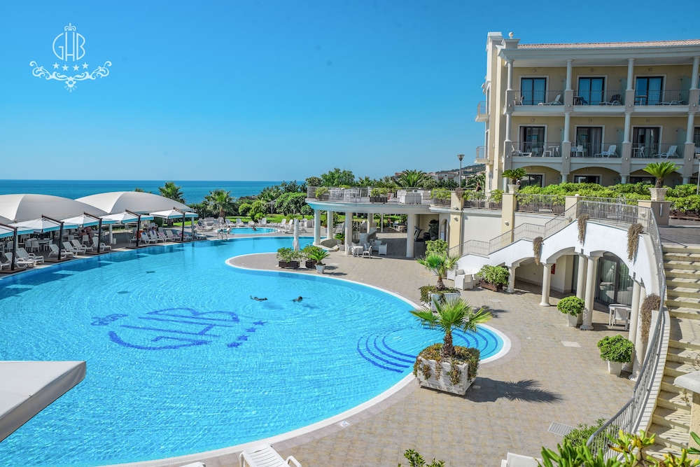 Superior Triple Room, Accessible, Sea View photo 2
