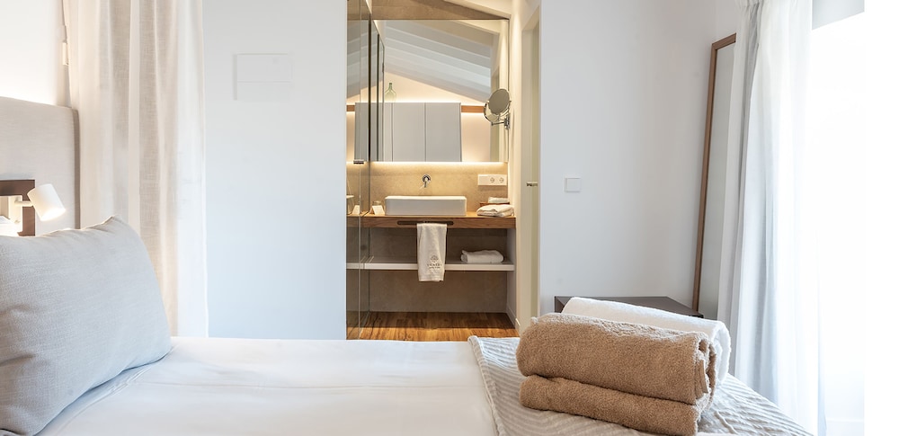 Classic Double Room Classic Double Room