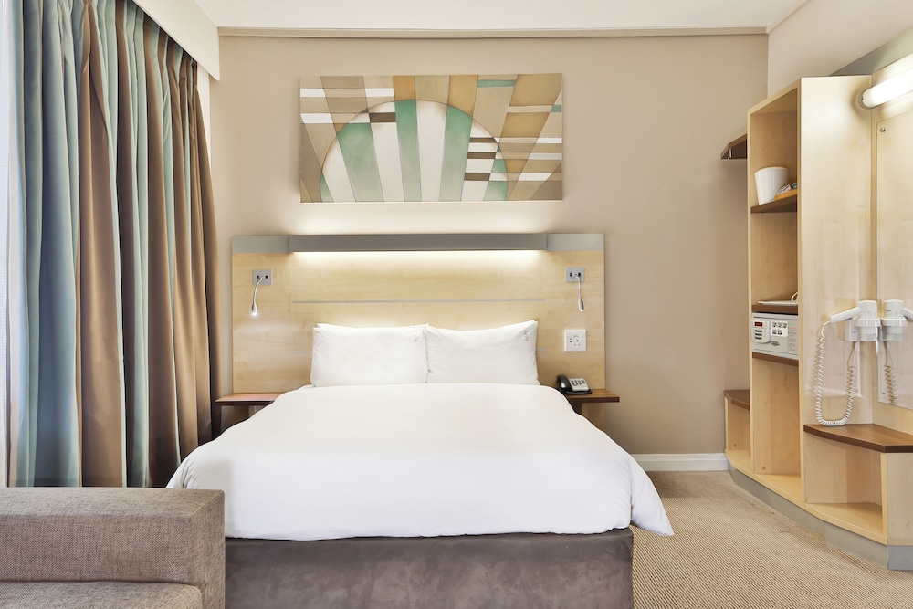 Standard Room, 1 Double Bed with Sofa bed, Smoking - Photo 6
