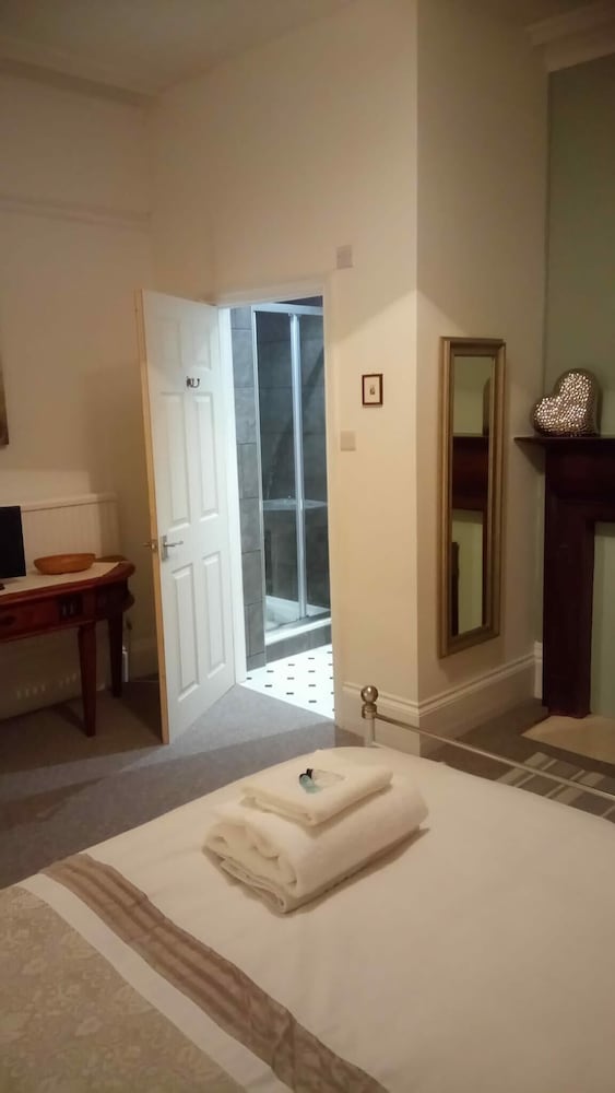 Standard Double Room, 1 King Bed photo 2