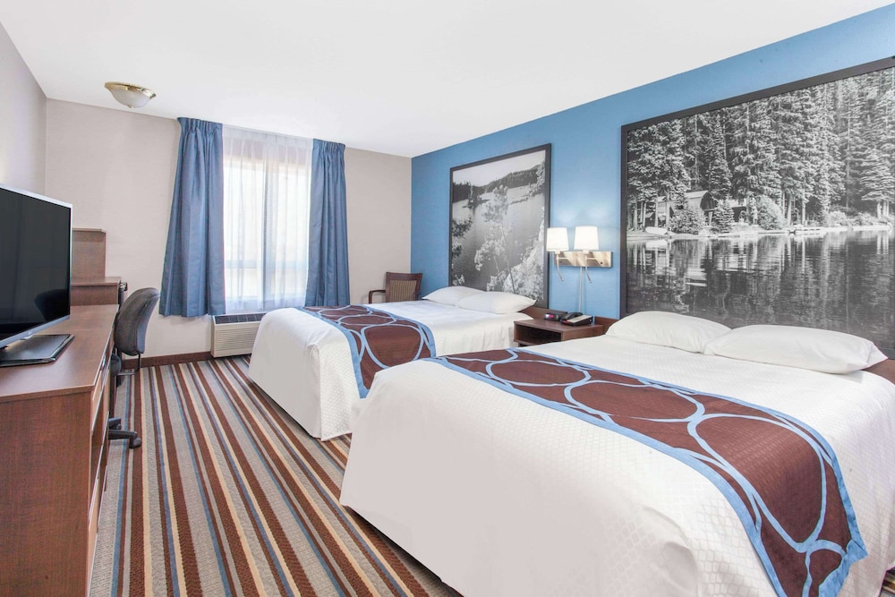 Room, 2 Queen Beds, Non Smoking - Photo 1