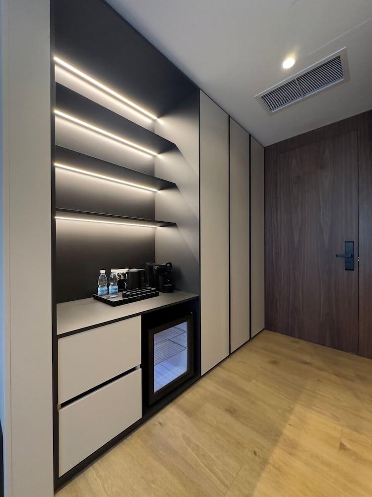 Triple Room, Balcony