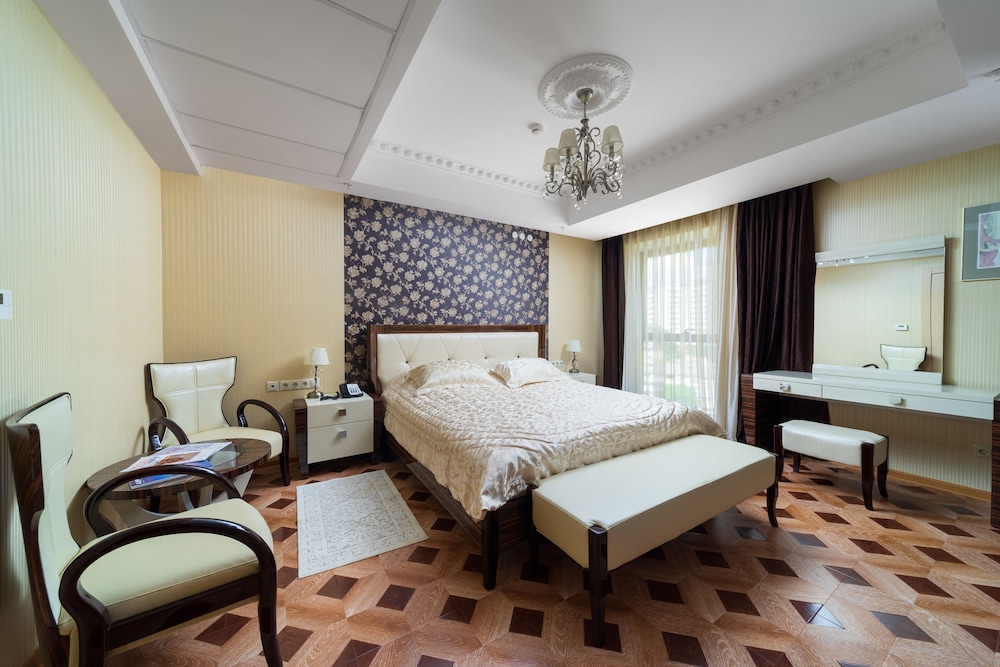 Presidential Apartment