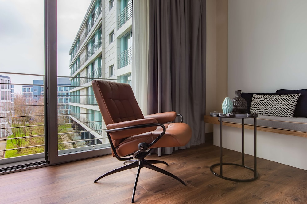 Premium Room, Garden View - Photo 5