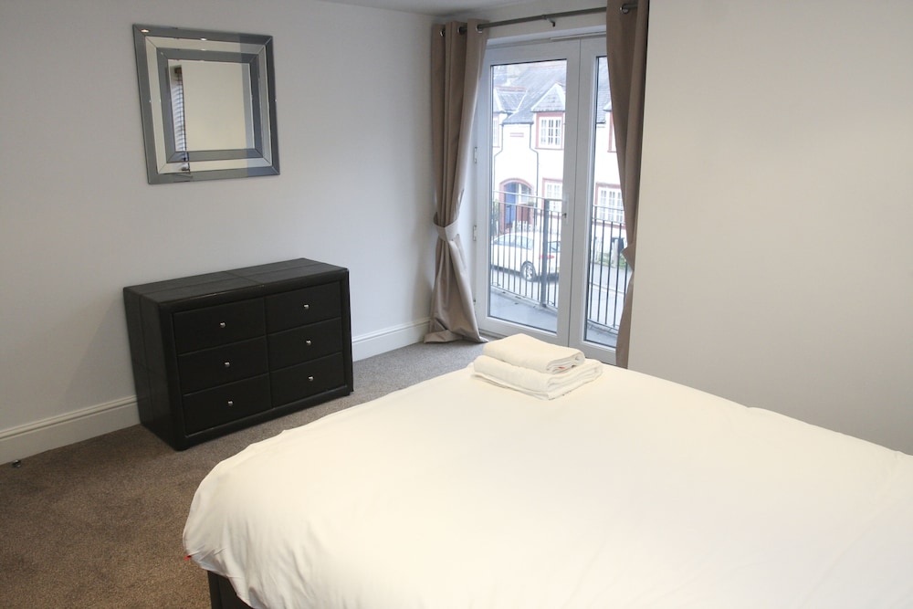 Classic Apartment, 2 Bedrooms photo 1