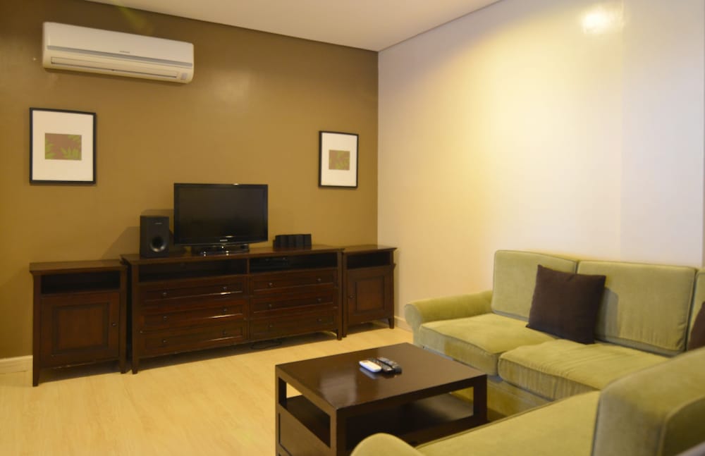 Suite, 3 Bedrooms photo 2