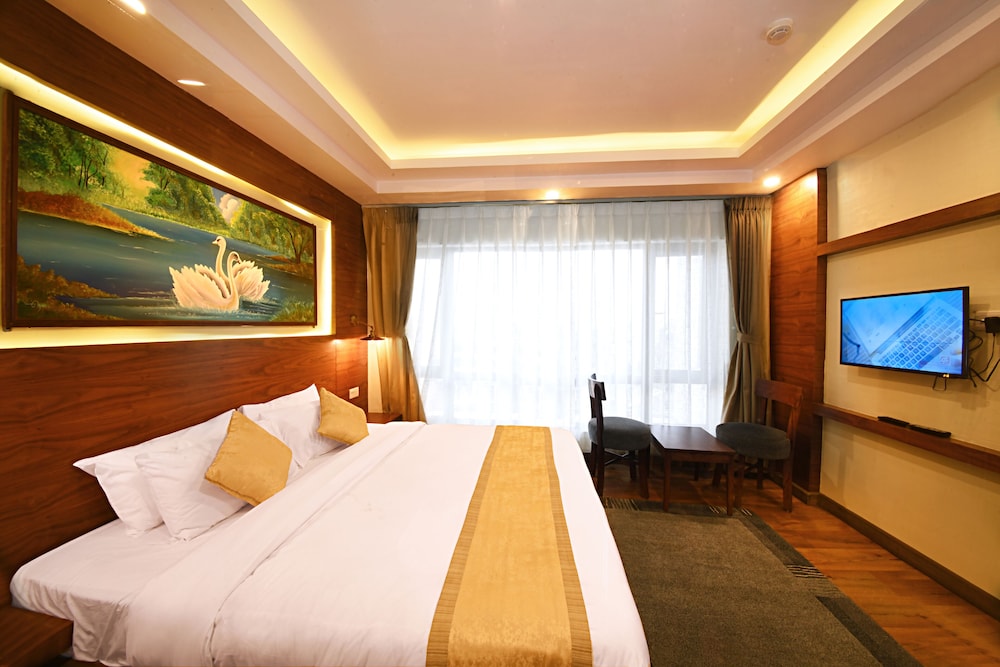 Deluxe Double Room, 1 Bedroom, Non Smoking, City View photo 3
