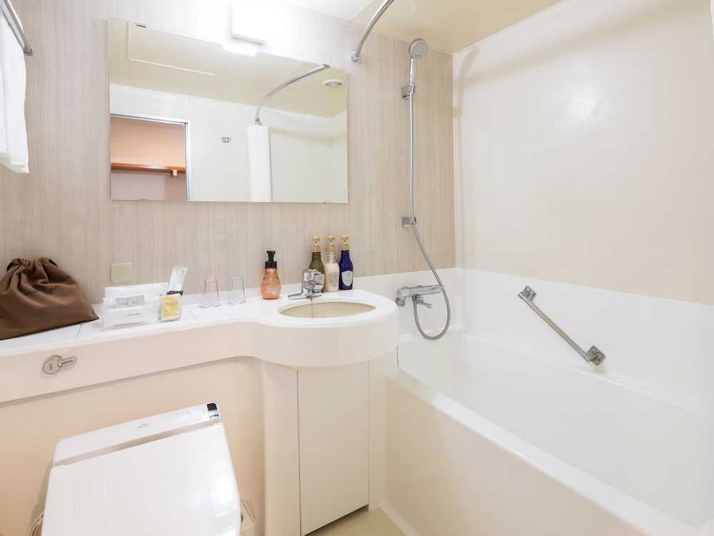 Standard Urban Twin Room, Non Smoking - Photo 8
