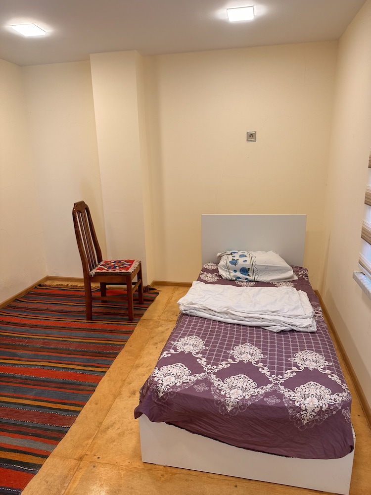 Basic Double or Twin Room - Photo 41